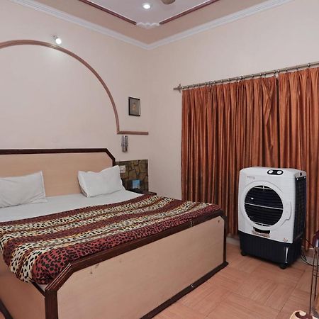 Narayani Guest House By Grb Kankhal Ngoại thất bức ảnh
