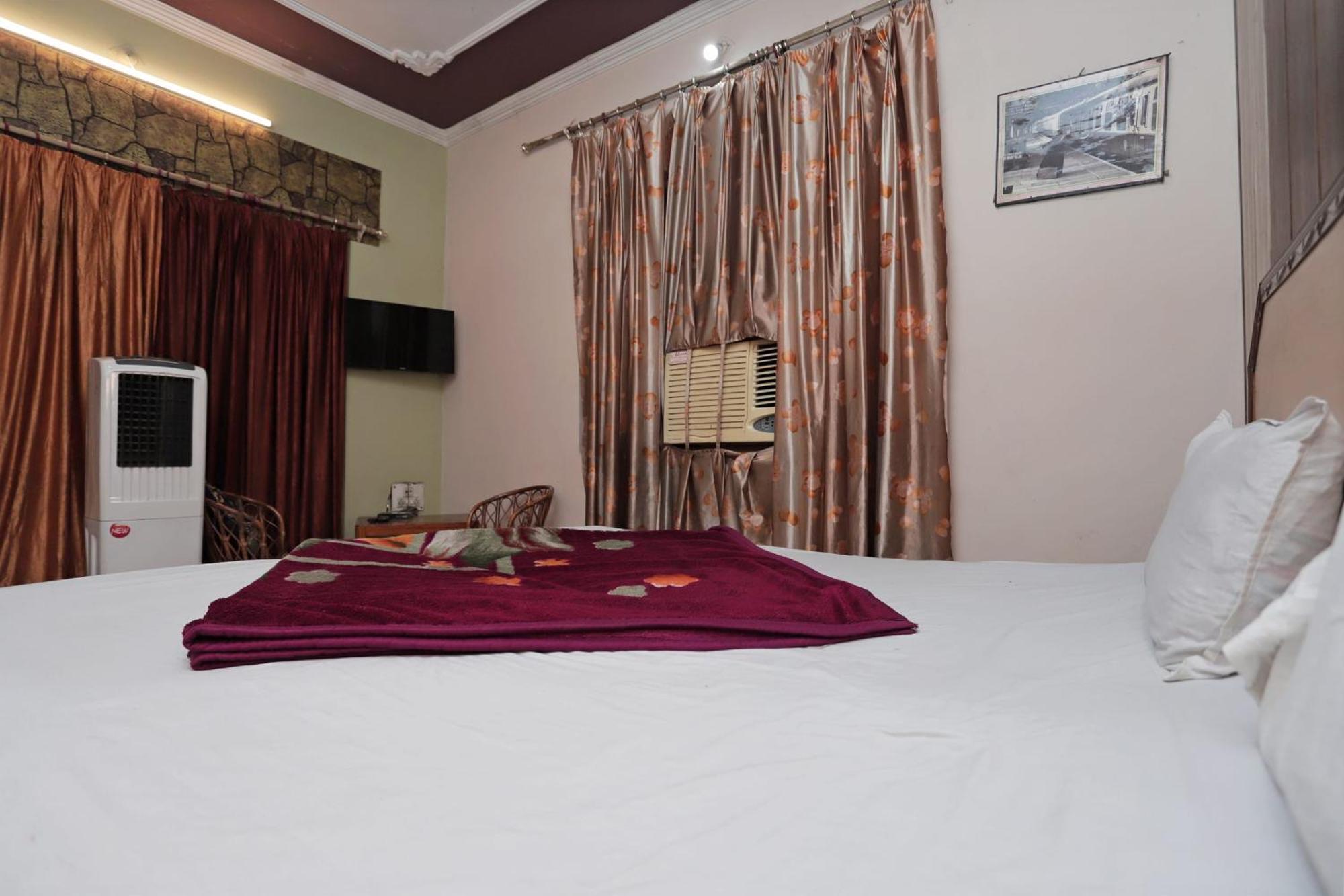 Narayani Guest House By Grb Kankhal Ngoại thất bức ảnh