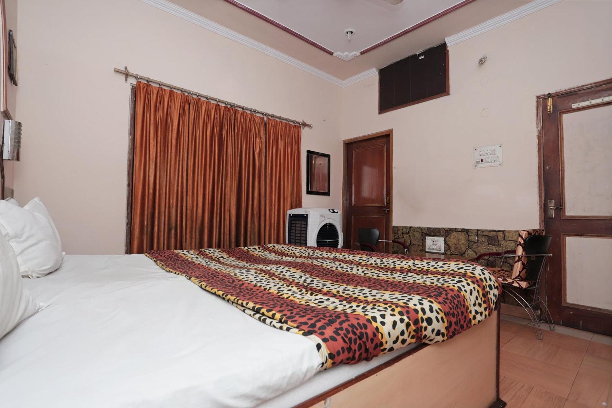 Narayani Guest House By Grb Kankhal Ngoại thất bức ảnh