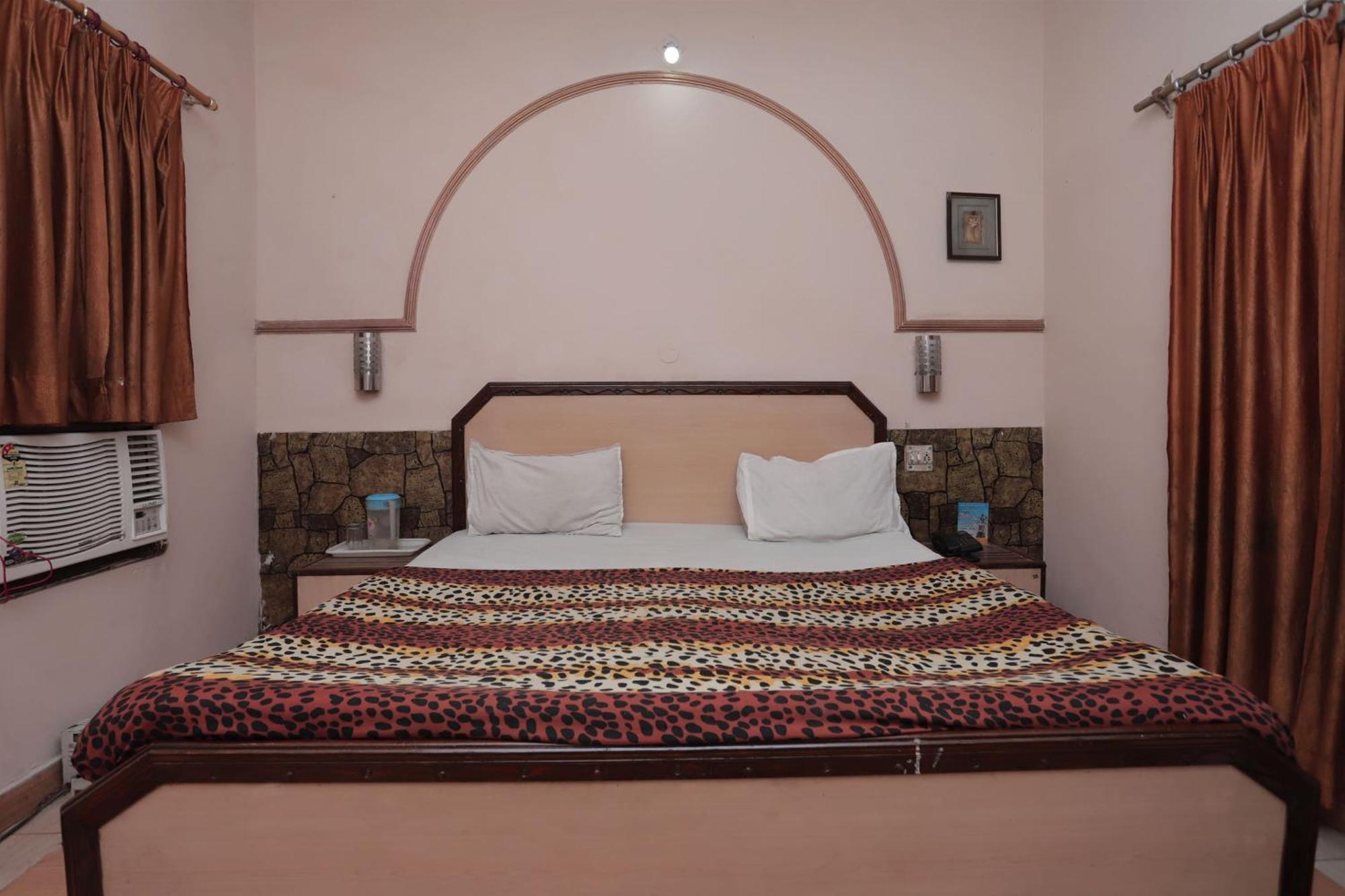 Narayani Guest House By Grb Kankhal Ngoại thất bức ảnh